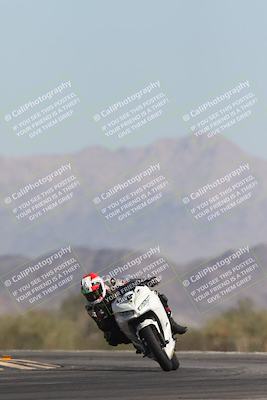 media/Oct-26-2025-Race Pace (Sun) [[c1447ca738]]/Non Verified (1st 20 Minutes of every Hour)/4-Turn 14 (1110am)/